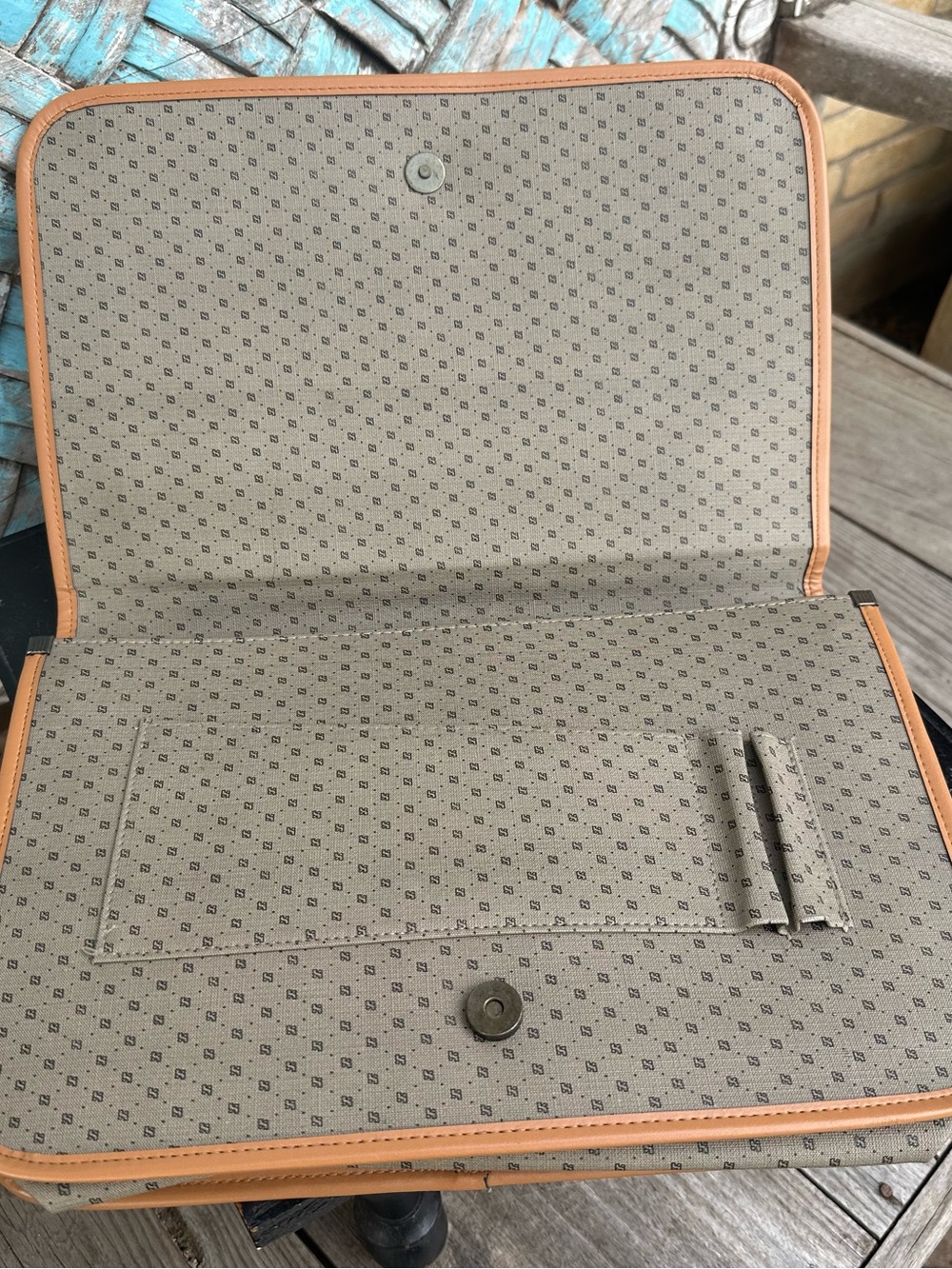 Tan and Gray Travel Document Organizer